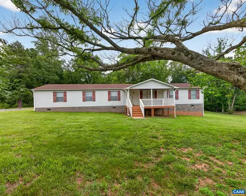 2026 Banton Shop Rd, Dillwyn, VA 23936