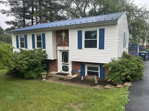 922 Taliaferro Dr, Harrisonburg, VA 22801