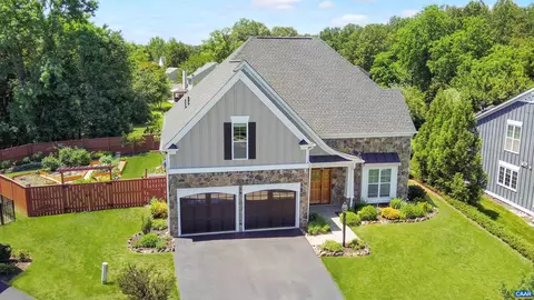 1410 Hillbrook Ct, Charlottesville, VA 22901