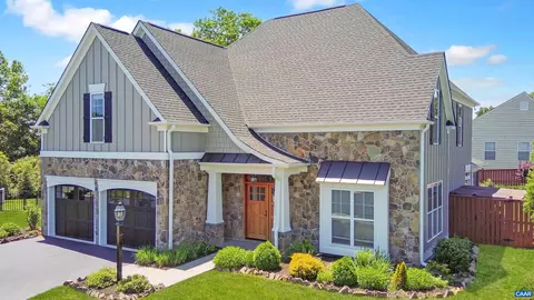1410 Hillbrook Ct, Charlottesville, VA 22901