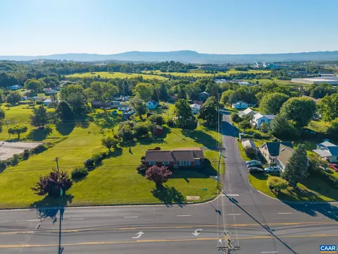 1200 Sharon Ln, Harrisonburg, VA 22801