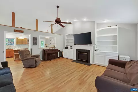 Living - 4 Stigger Rd, Palmyra, VA 22963 photo 1 of 2
