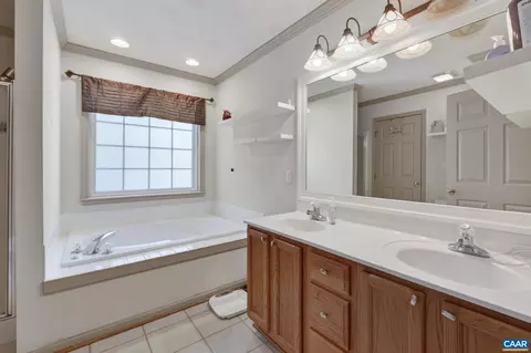Bath - 4 Stigger Rd, Palmyra, VA 22963 photo 1 of 4