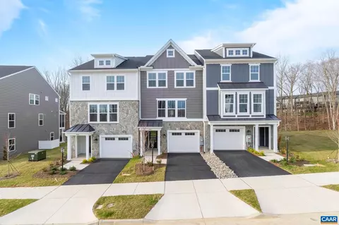 3046 Farrow Cir, Charlottesville, VA 22901