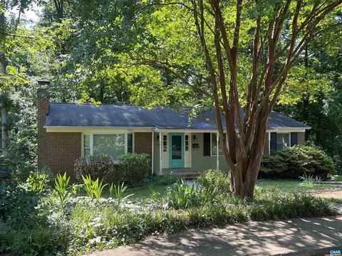 108 Village Ct, Charlottesville, VA 22903