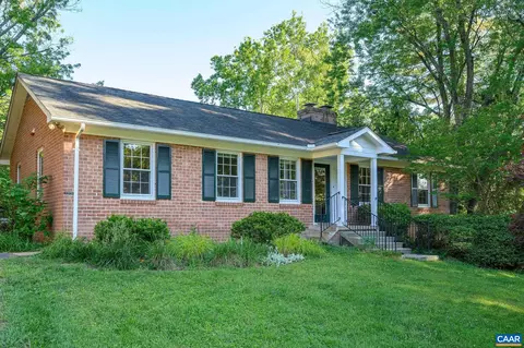 112 Bollingbrook Dr, Charlottesville, VA 22911