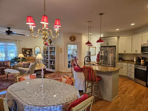 209 Stone Dr, Stuarts Draft, VA 24477 photo 18