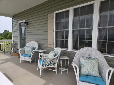 209 Stone Dr, Stuarts Draft, VA 24477 photo 2