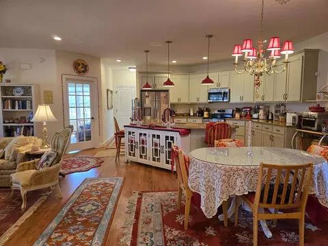 209 Stone Dr, Stuarts Draft, VA 24477 photo 15