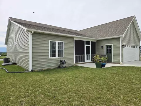 209 Stone Dr, Stuarts Draft, VA 24477 photo 41