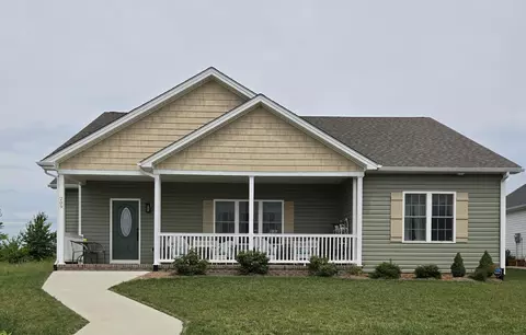 209 Stone Dr, Stuarts Draft, VA 24477