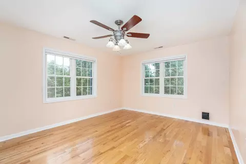Bedroom - 2275 Raphine Rd, Raphine, VA 24472 photo 1 of 9