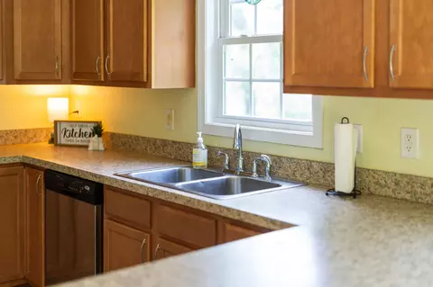 Kitchen - 2275 Raphine Rd, Raphine, VA 24472 photo 4 of 10