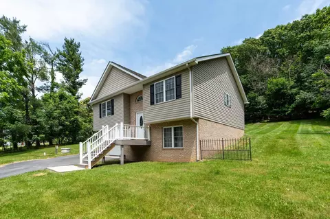 Exterior - 2275 Raphine Rd, Raphine, VA 24472 photo 9 of 14