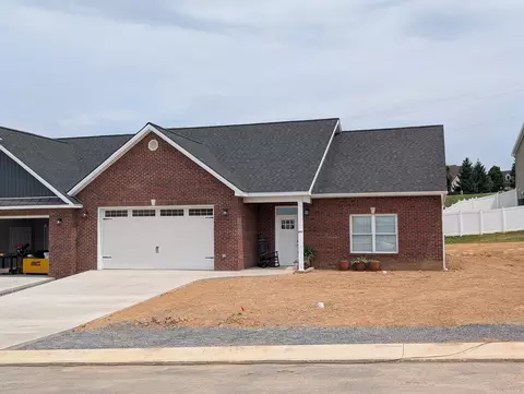 275 Freemont Cir, Broadway, VA 22815
