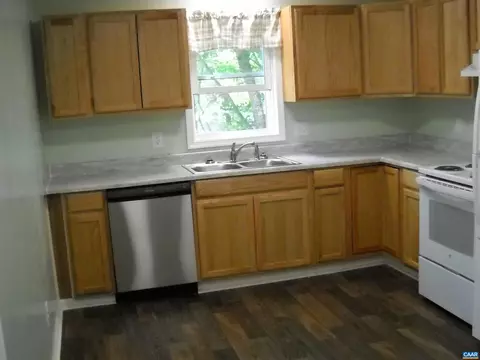 548 E River Rd, Fork Union, VA 23055 photo 3