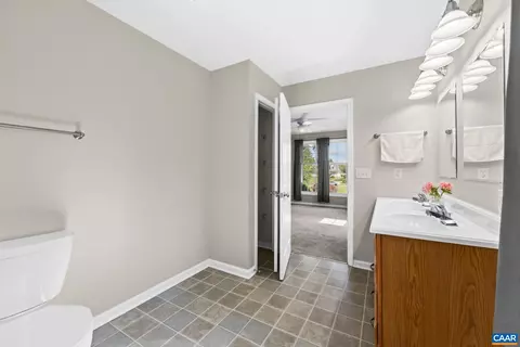 Bath - 115 Windsor Pl, Buckingham, VA 23921 photo 3 of 4