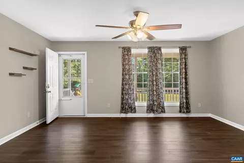 Living - 115 Windsor Pl, Buckingham, VA 23921 photo 3 of 3