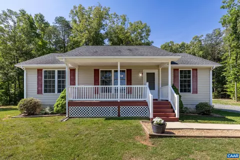 115 Windsor Pl, Buckingham, VA 23921