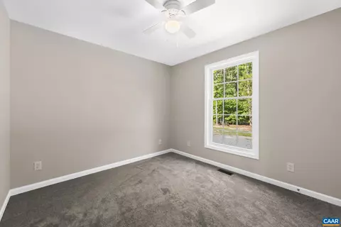 Bedroom - 115 Windsor Pl, Buckingham, VA 23921 photo 3 of 6