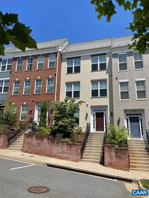 1725 Belvedere Pl, Charlottesville, VA 22901