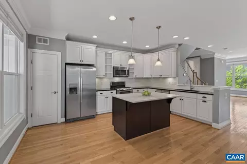 1725 Belvedere Pl, Charlottesville, VA 22901