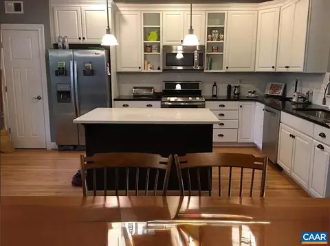 1725 Belvedere Pl, Charlottesville, VA 22901