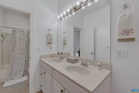Bath - 281 Jefferson Dr, Palmyra, VA 22963 photo 5 of 5