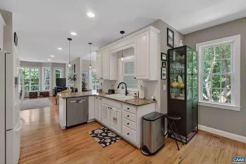 Kitchen - 281 Jefferson Dr, Palmyra, VA 22963 photo 6 of 7