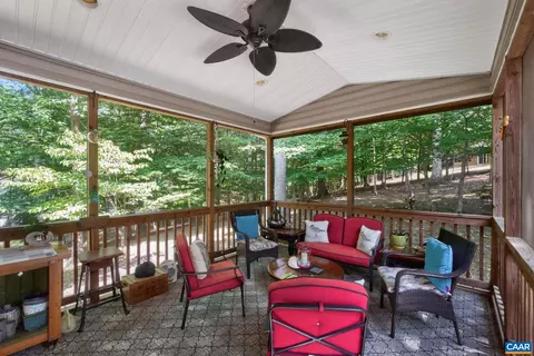 Exterior - 281 Jefferson Dr, Palmyra, VA 22963 photo 5 of 9