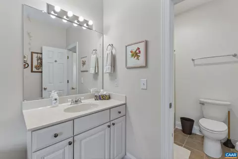 Bath - 281 Jefferson Dr, Palmyra, VA 22963 photo 4 of 5