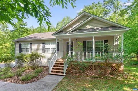 15 Blackwood Ln, Palmyra, VA 22963