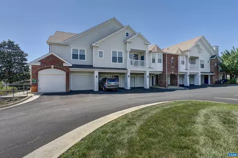 830 Beverley Dr #305, Charlottesville, VA 22911