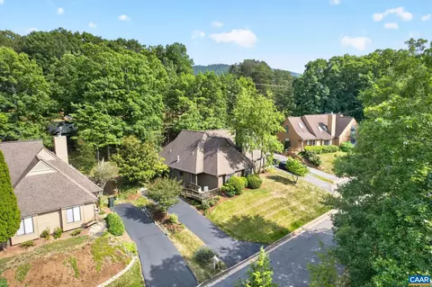 43 Creekside Cir, Charlottesville, VA 22902