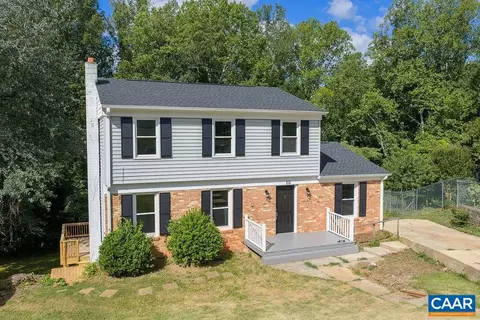 102 Dorset Ct, Charlottesville, VA 22911