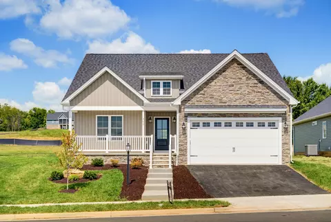 305 Ridge Crest Ter, Waynesboro, VA 22980