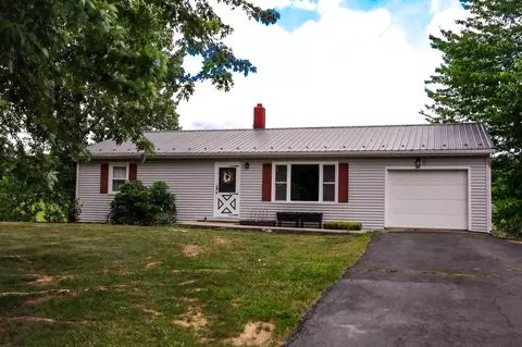 3592 Old Greenville Rd, Staunton, VA 24401
