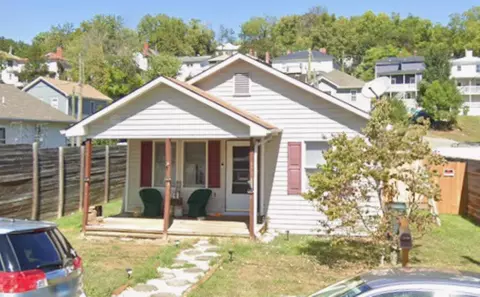 875 W Johnson St W, Staunton, VA 24401