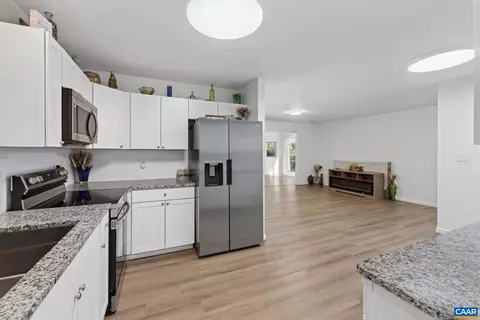 Kitchen - 377 Jefferson Dr, Palmyra, VA 22963 photo 2 of 3