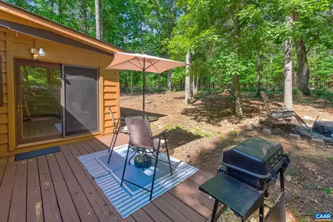 Exterior - 377 Jefferson Dr, Palmyra, VA 22963 photo 5 of 6