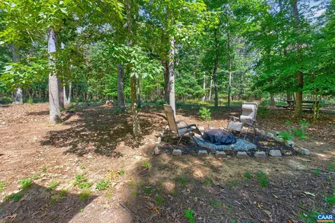 Exterior - 377 Jefferson Dr, Palmyra, VA 22963 photo 4 of 6