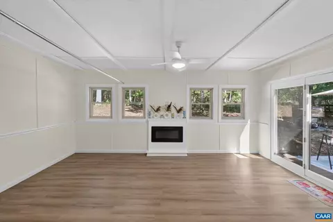 Living - 377 Jefferson Dr, Palmyra, VA 22963 photo 2 of 3