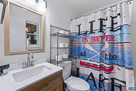 Bath - 377 Jefferson Dr, Palmyra, VA 22963 photo 2 of 2