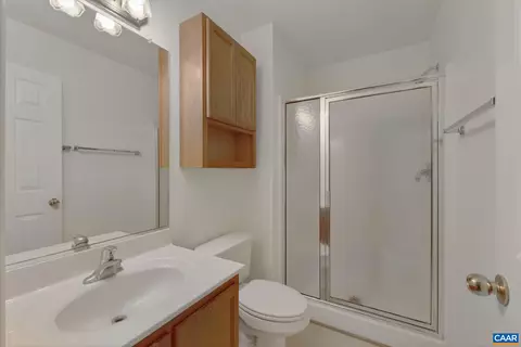 Bath - 6 Deer Path Rd, Palmyra, VA 22963 photo 1 of 2
