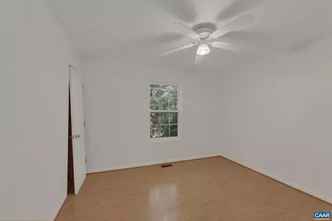 Bedroom - 6 Deer Path Rd, Palmyra, VA 22963 photo 2 of 4