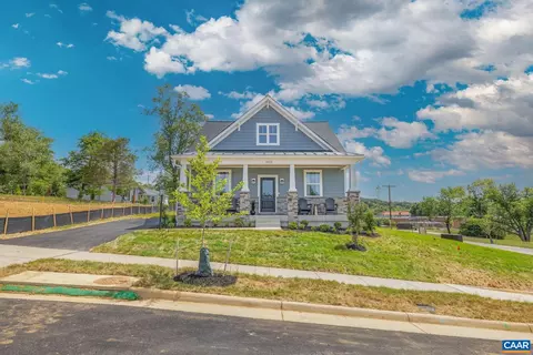 35 Bethune St # B, Scottsville, VA 24590