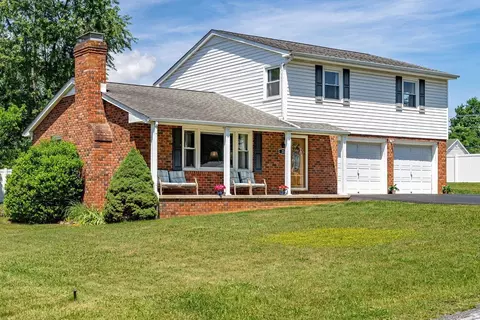 Exterior - 21 Stuart Ave, Stuarts Draft, VA 24477 photo 3 of 12