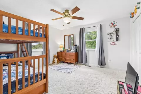 Bedroom - 21 Stuart Ave, Stuarts Draft, VA 24477 photo 4 of 8