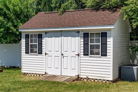 Exterior - 21 Stuart Ave, Stuarts Draft, VA 24477 photo 12 of 12