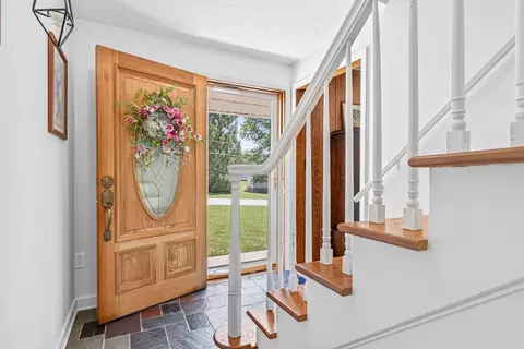 Entry Way - 21 Stuart Ave, Stuarts Draft, VA 24477 photo 1 of 4